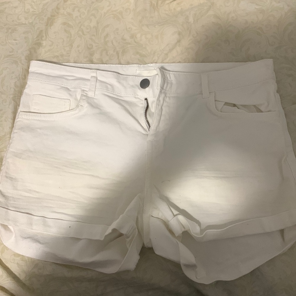 White short pants